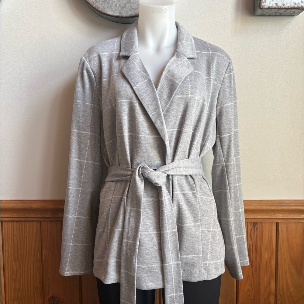 Blazer Grey & White plaid size L women’s, never worn, soft, chic, casual office - Picture 3 of 8